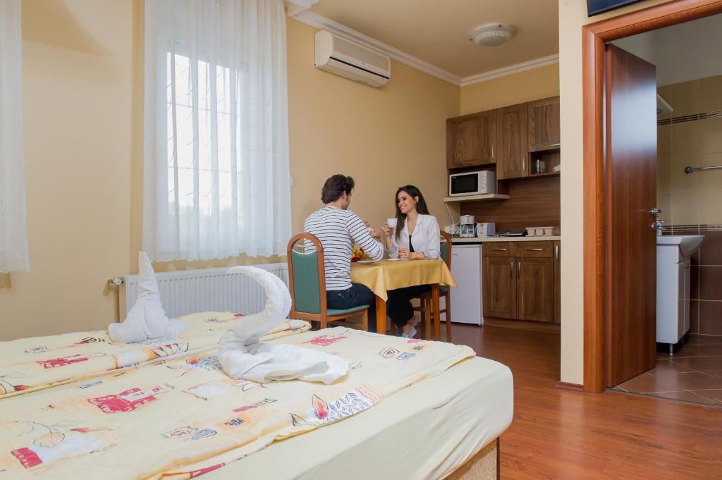 Aura Apartman Hajduszoboszlo Exterior photo